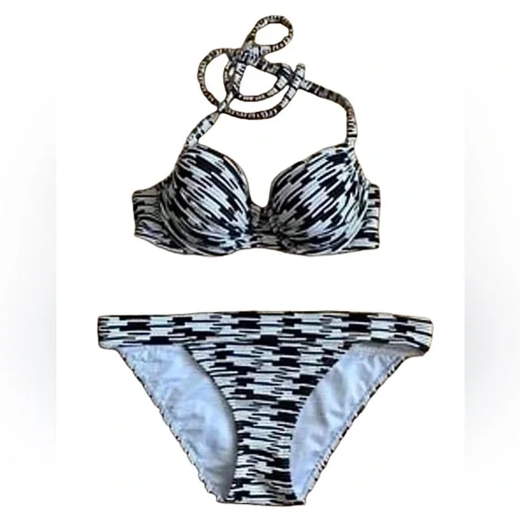 Victoria Secret Black and White Two Piece Bathing Suit - Picture 12 of 12